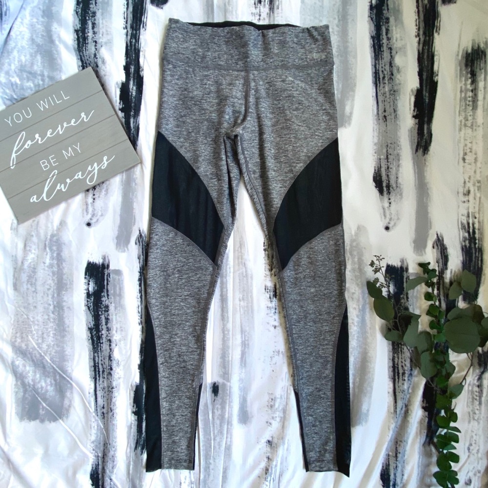 VS Pink Ultimate Leggings w/ Mesh